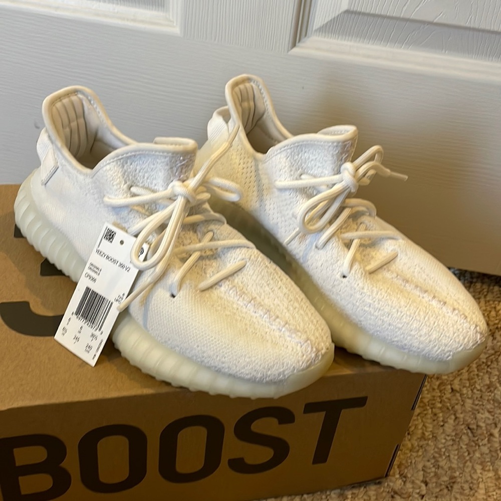 Yeezy Boost 350 V2